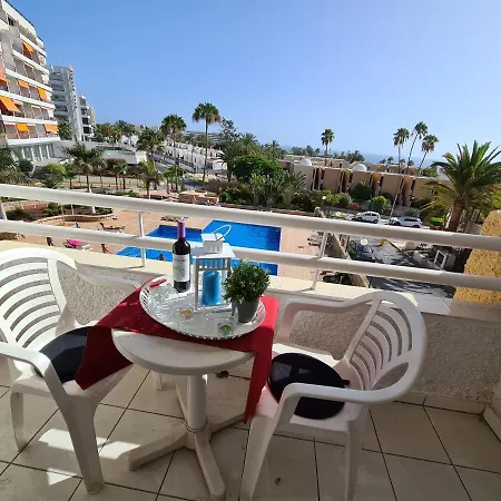 Borinquen Only 280 Meters To The Beach, Balcony With Sea View, Heated Pool, Wifi Appartement