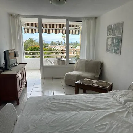 Borinquen Only 280 Meters To The Beach, Balcony With Sea View, Heated Pool, Wifi Appartement Playa de las Américas